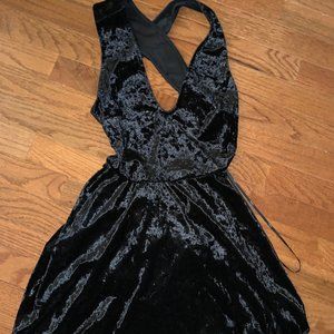 Lulu's Black Dress